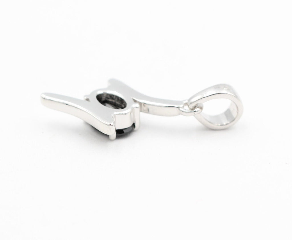 0,72 Carat schwarzer Onyx Anhänger 925 Silber Collier Kette schwarzer Edelstein