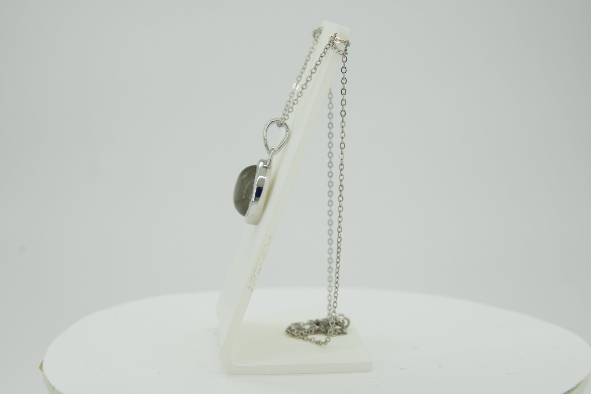 6,0 Carat irrisierender Labradorit Anhanger 925 Silber Edelstein