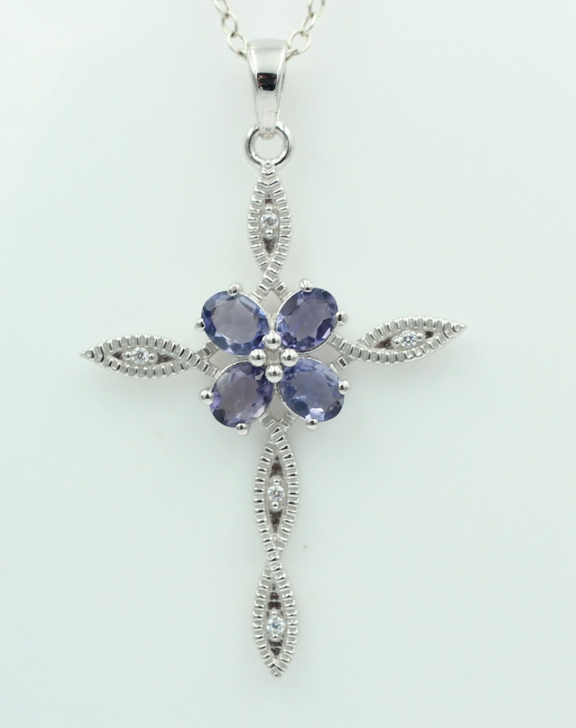 1,6 Carat Iolith Kreuz Anhänger 925 Silber Collier Kette Wassersaphir Luchssaphir