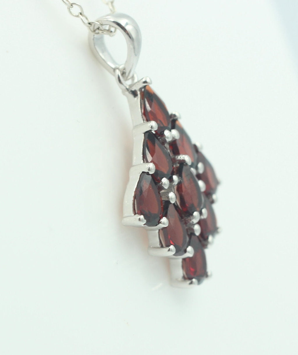 Edler 3,45 Carat Granat Anhänger 925 Silber blutroter Edelstein Top