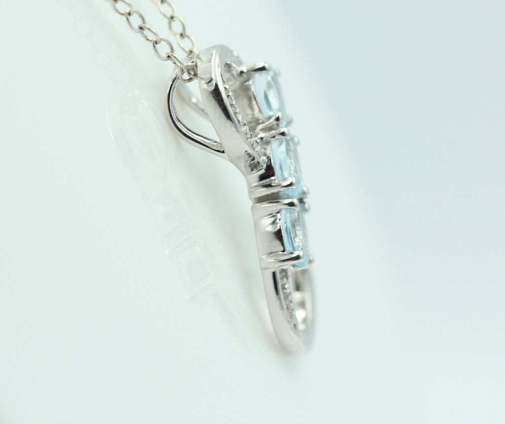 0,72 Carat Blautopas Anhänger Unendlichkeit 925 Silber Infinity