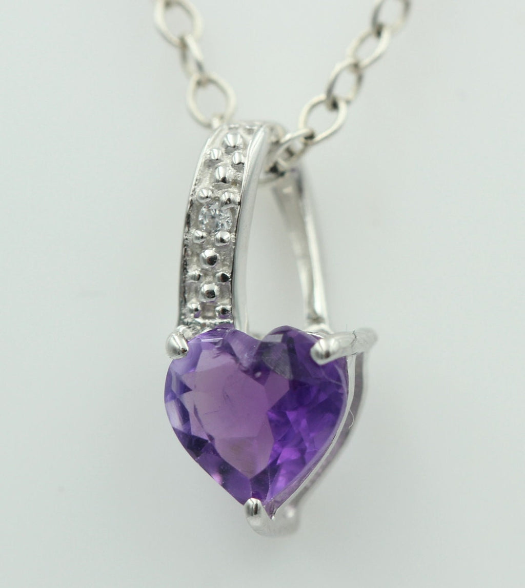 0,57 Carat afrikanischer Amethyst Herz Anhänger 925 Silber Collier Kette