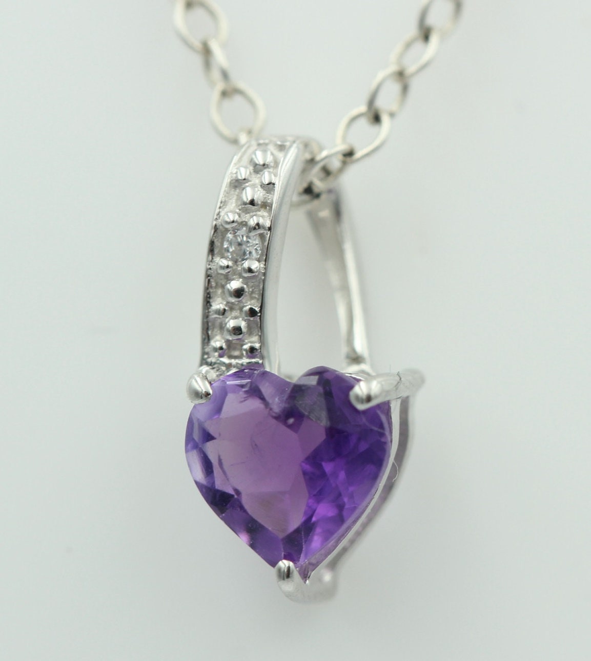 0,57 Carat afrikanischer Amethyst Herz Anhänger 925 Silber Collier Kette