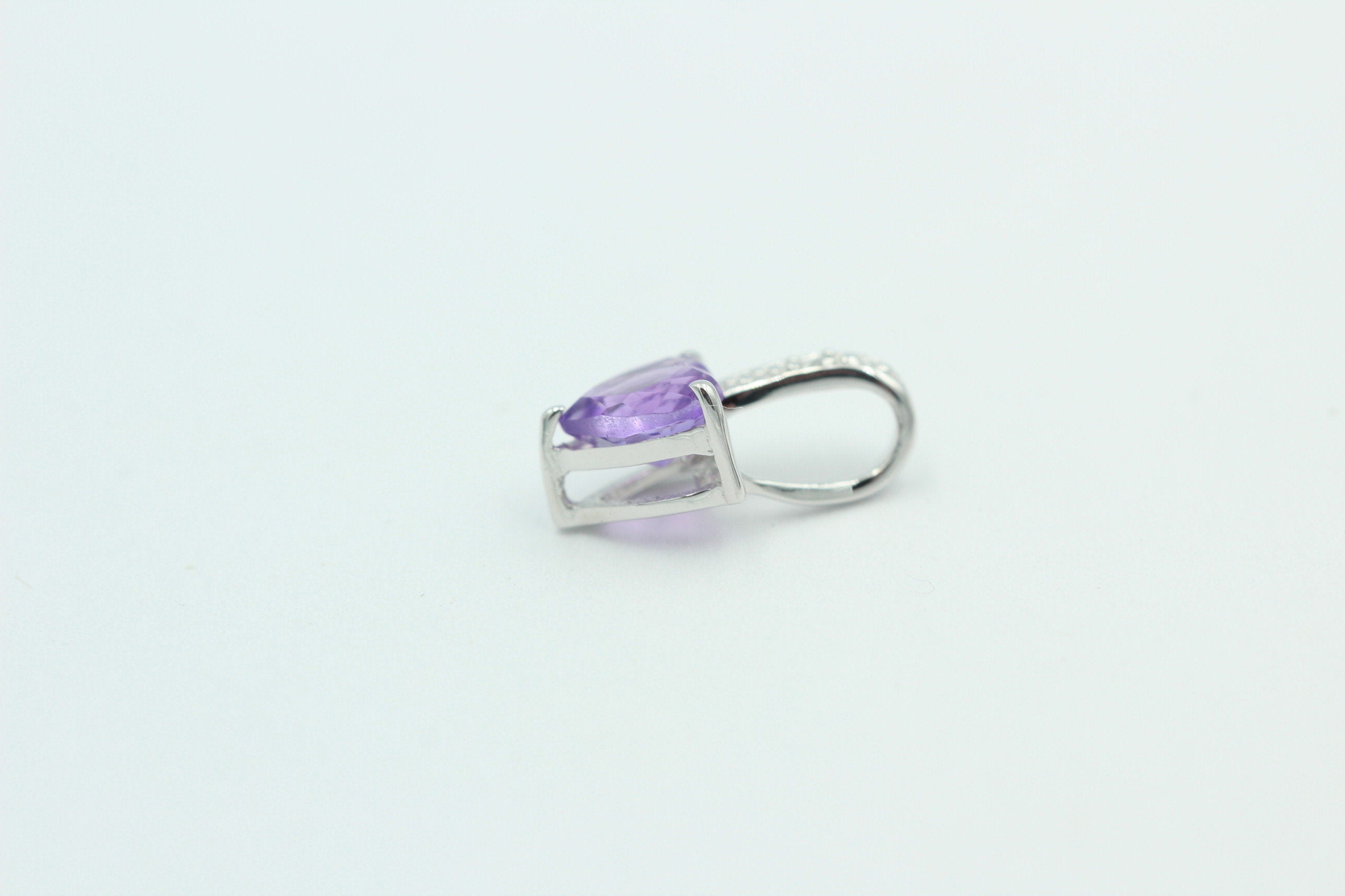 0,57 Carat afrikanischer Amethyst Herz Anhänger 925 Silber Collier Kette