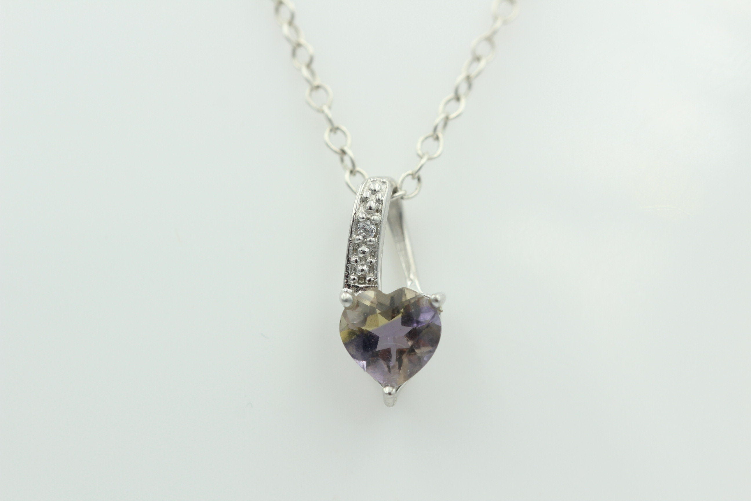 0,65 Carat  synthetischer Ametrin Herz Anhänger 925 Silber Top