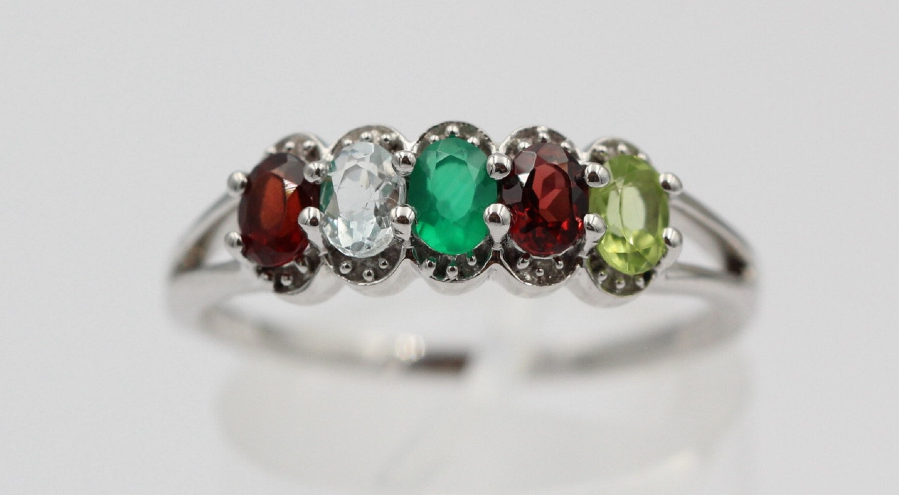 1  Carat Edesltein Ring 925 Silber Onyx Granat Blautopas Peridot Gr 7 / 17 / 54