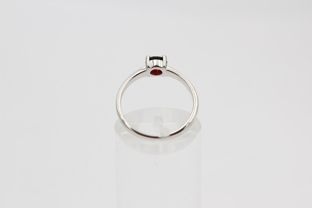 Edler 1,15 Carat Granat Ring 925 Silber Fingerring blutrot  9 / 16 / 60