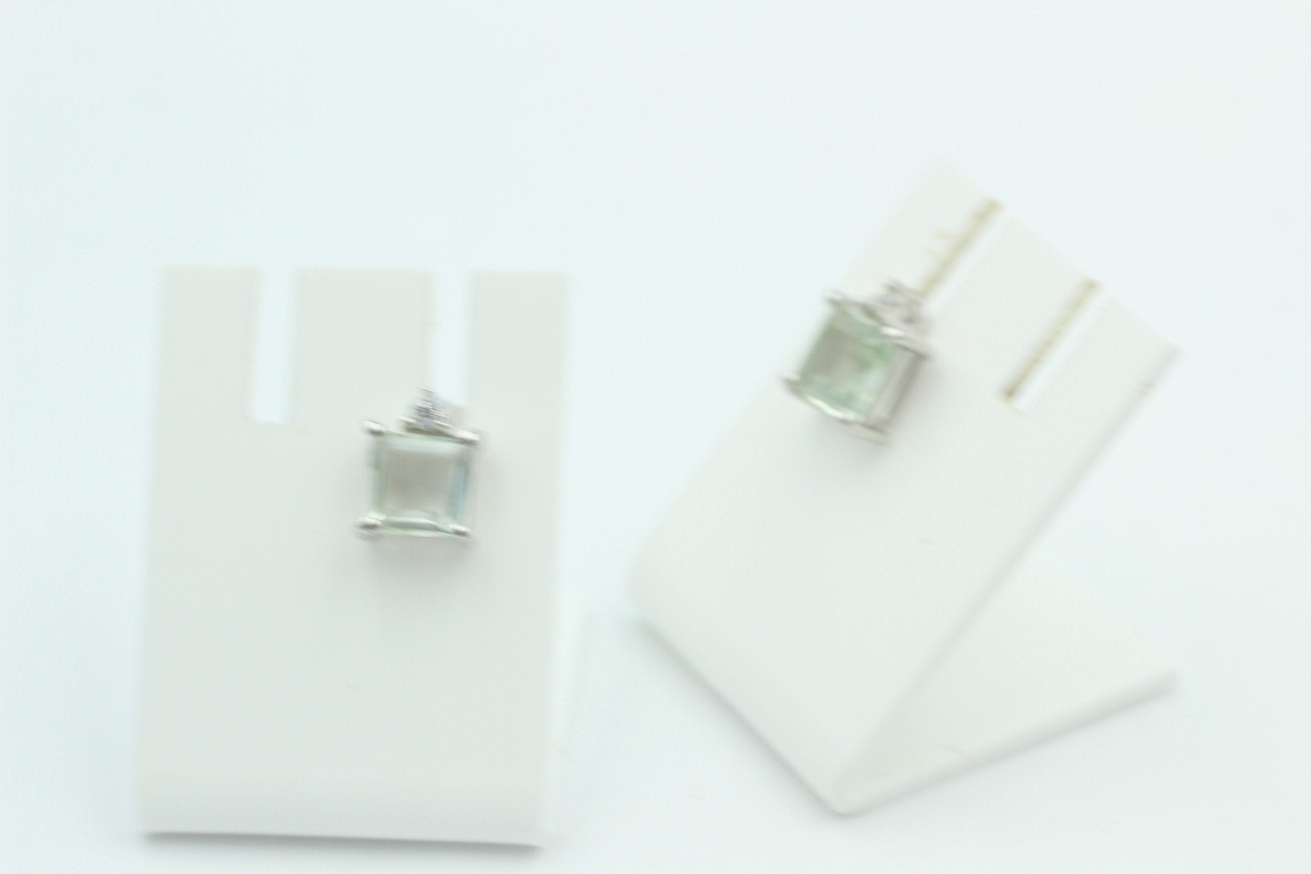 Edle 2,2 Carat Prasiolith Ohrstecker 925 Silber mit Zirkonia Top grüner Amethyst