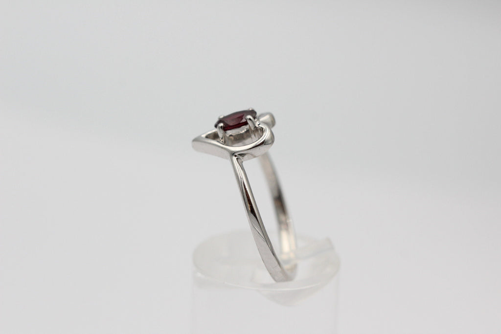 0,53 Carat Rhodolith Herz Ring 925  Silber Fingerring  Herzring 7 / 17,5 / 55