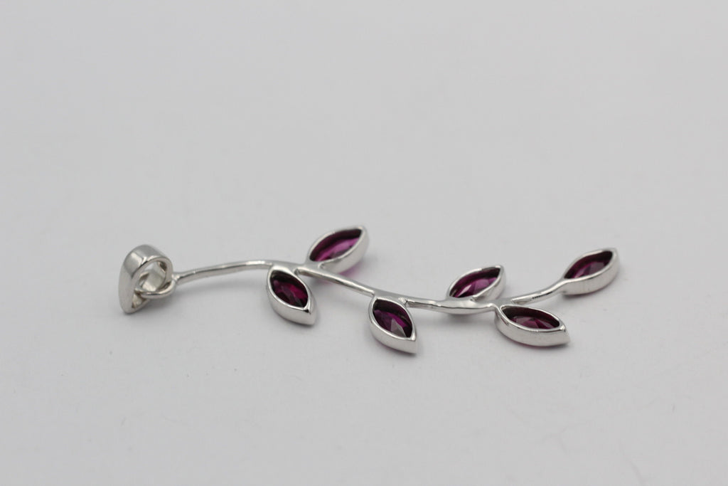 Edler 3,15 Carat Granat Blatt Anhänger 925 Silber Collier Kette Anhänger Top