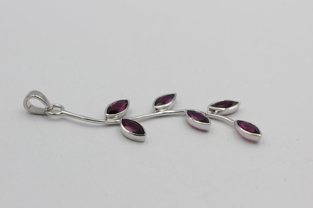 Edler 3,15 Carat Granat Blatt Anhänger 925 Silber Collier Kette Anhänger Top
