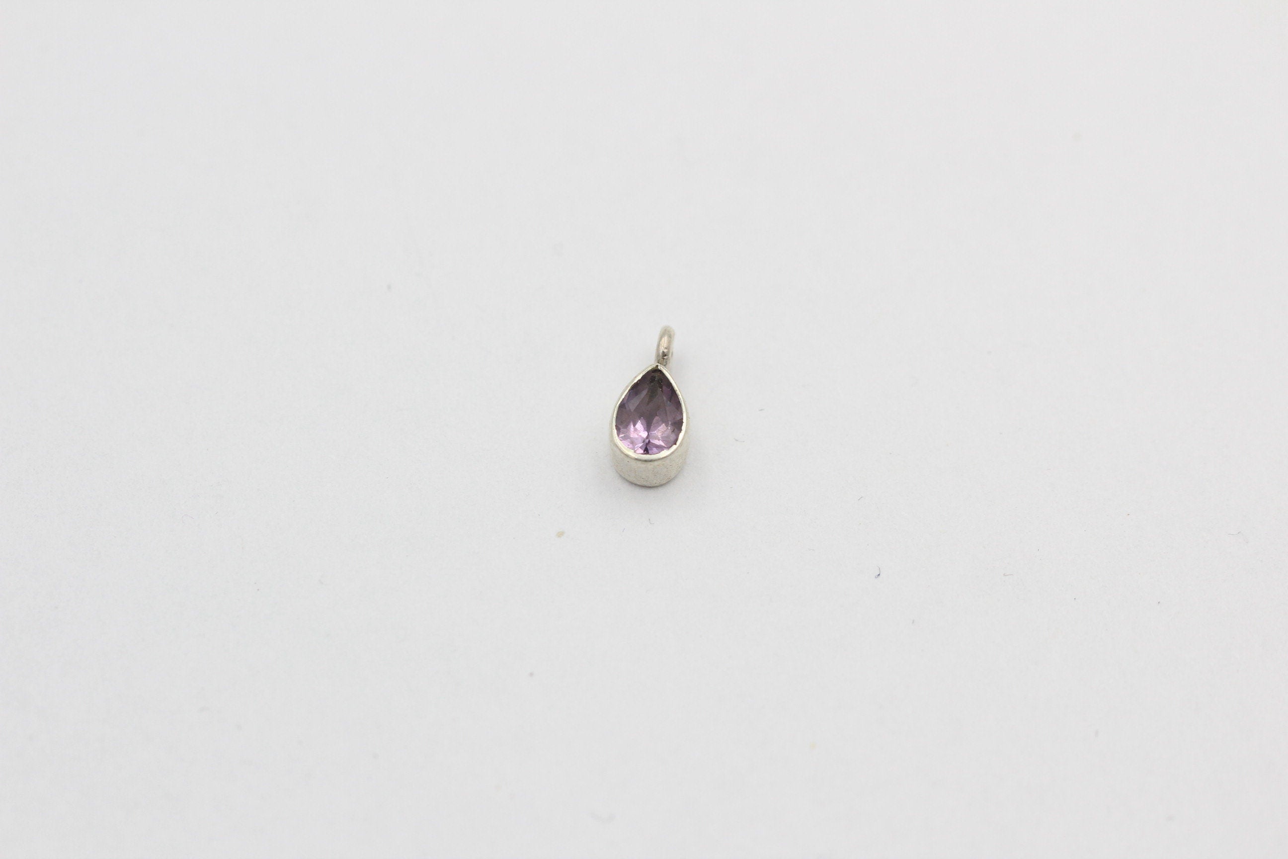 0,27 Carat Amethyst 5 x 3 mm Anhänger zum Bastel Armband Ohrsthänger Anhänger Tropfen