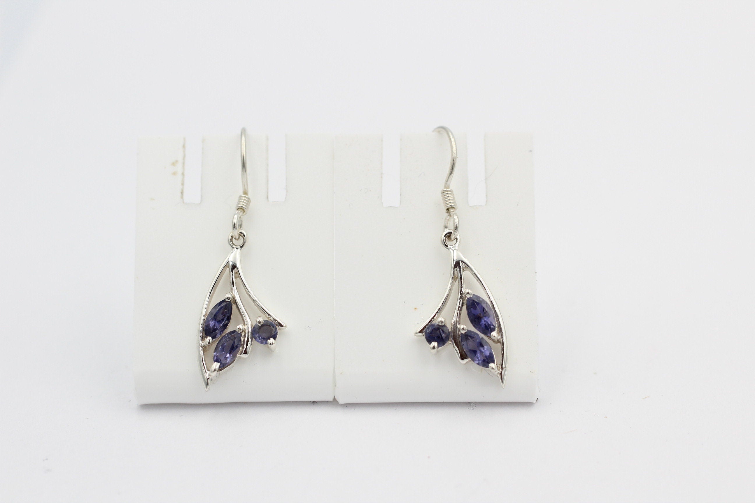 Edle 0,74 Carat Iolith Ohrhänger 925 Silber Wassersaphir Luchssaphir Ohrschmuck