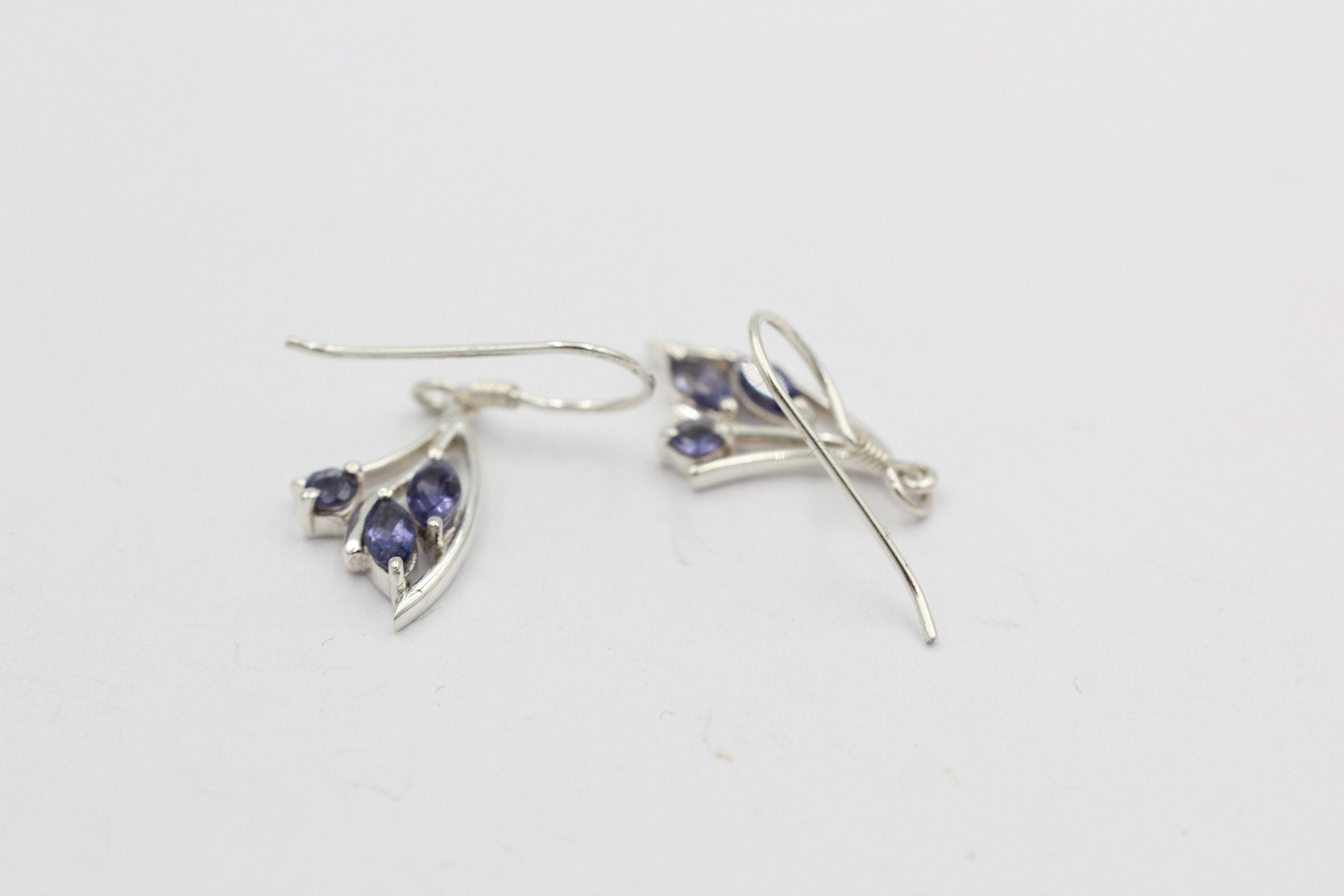 Edle 0,74 Carat Iolith Ohrhänger 925 Silber Wassersaphir Luchssaphir Ohrschmuck