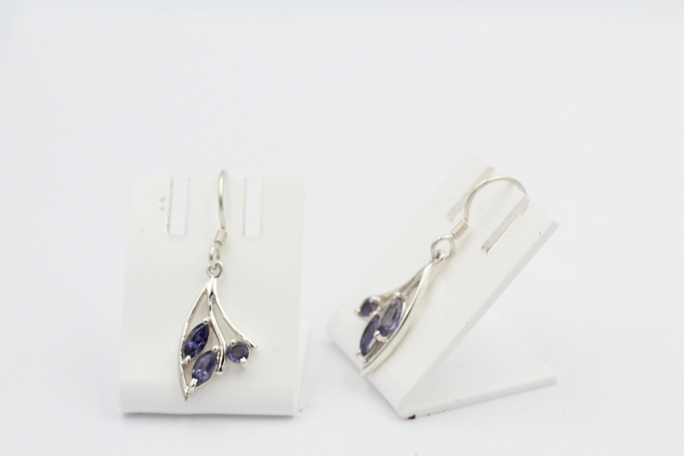 Edle 0,74 Carat Iolith Ohrhänger 925 Silber Wassersaphir Luchssaphir Ohrschmuck
