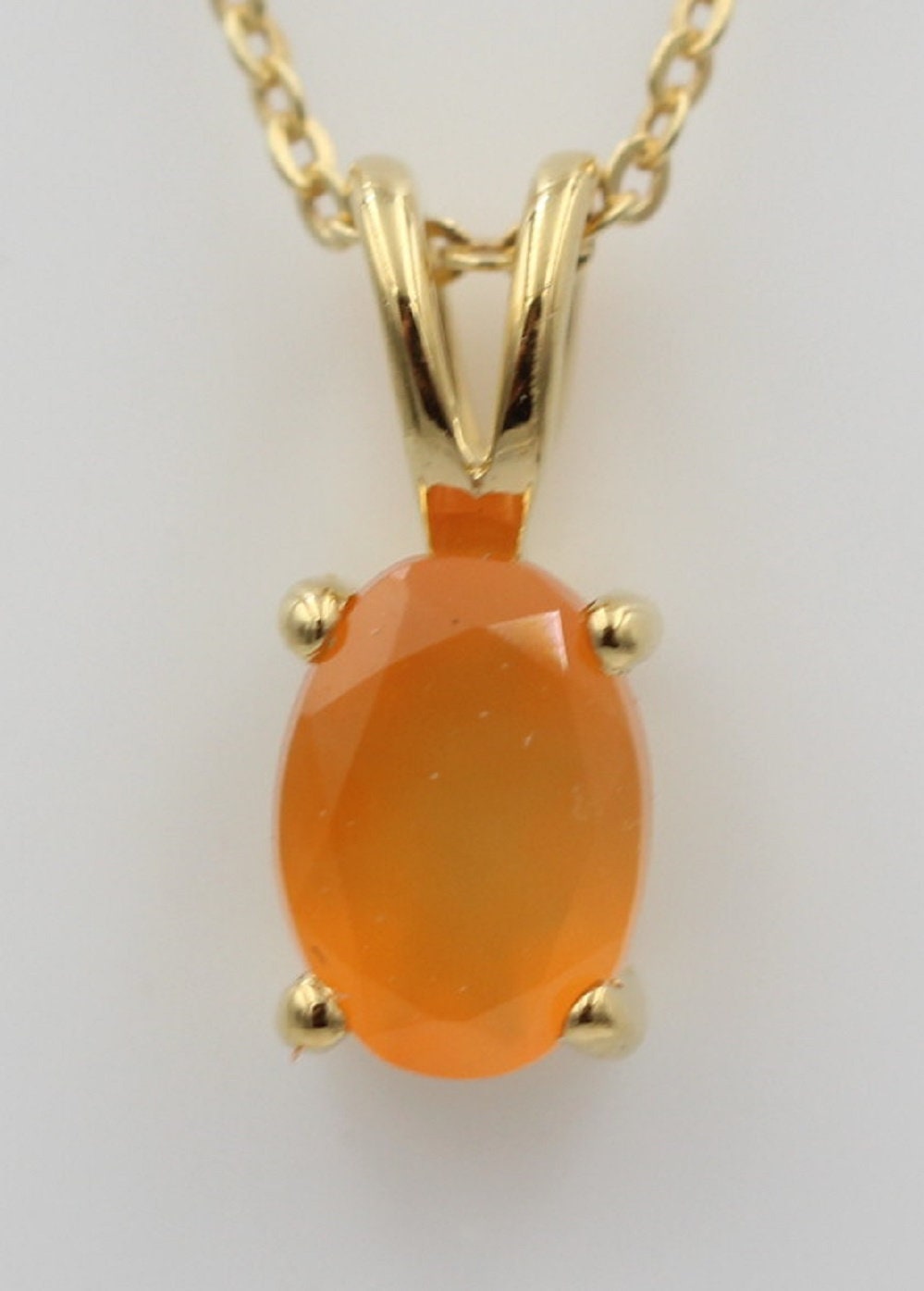 0,75 Carat leuchtender Carneol Anhänger 925 Silber Collier Kette vergoldet
