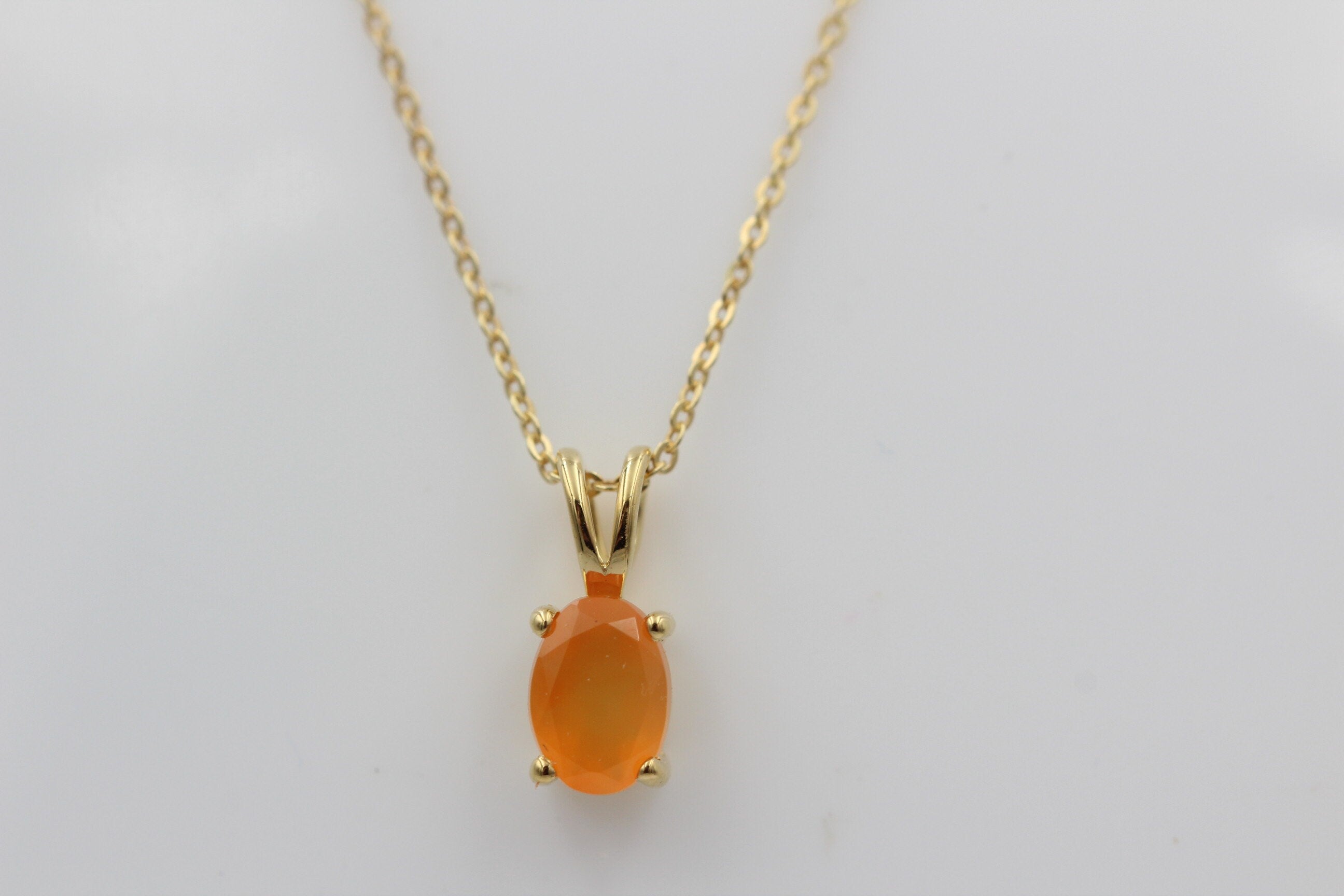 0,75 Carat leuchtender Carneol Anhänger 925 Silber Collier Kette vergoldet