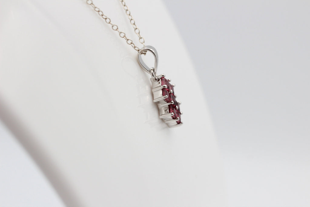 Edler 1,9 Granat Anhänger 925 Silber  blutroter Granat Top Edel