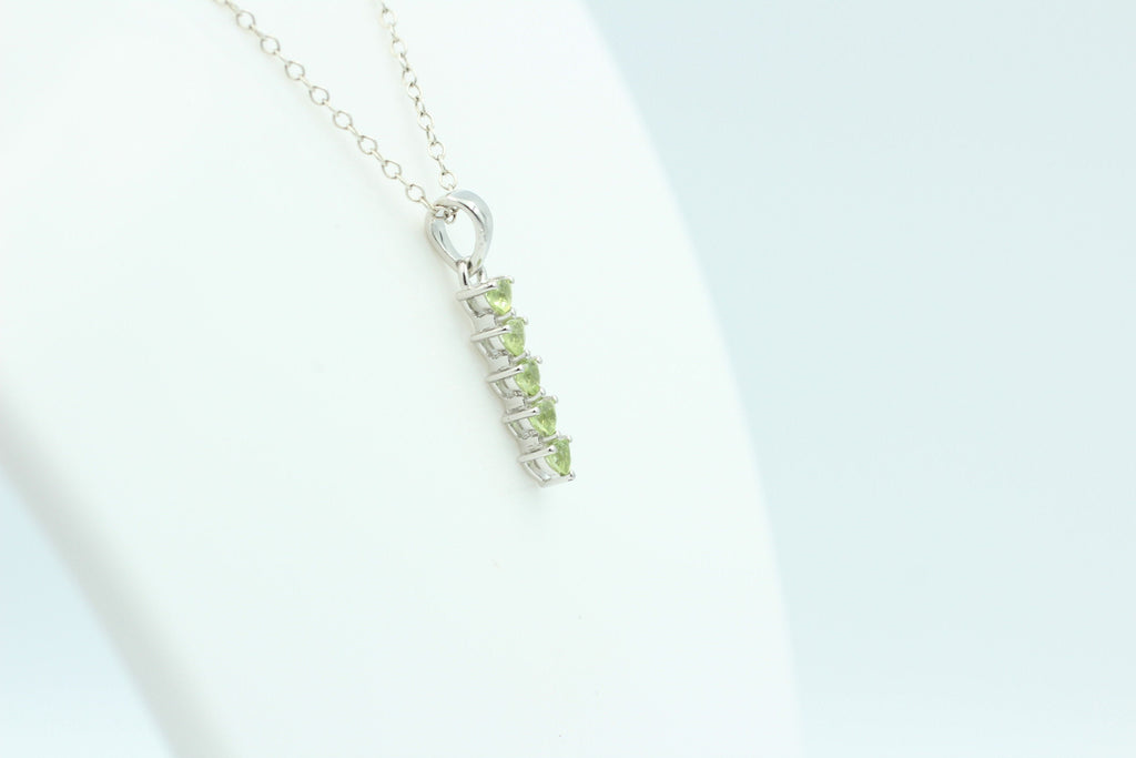 Edler 1,0 Carat Peridot Anhänger 925 Sterling Silber  Olivin