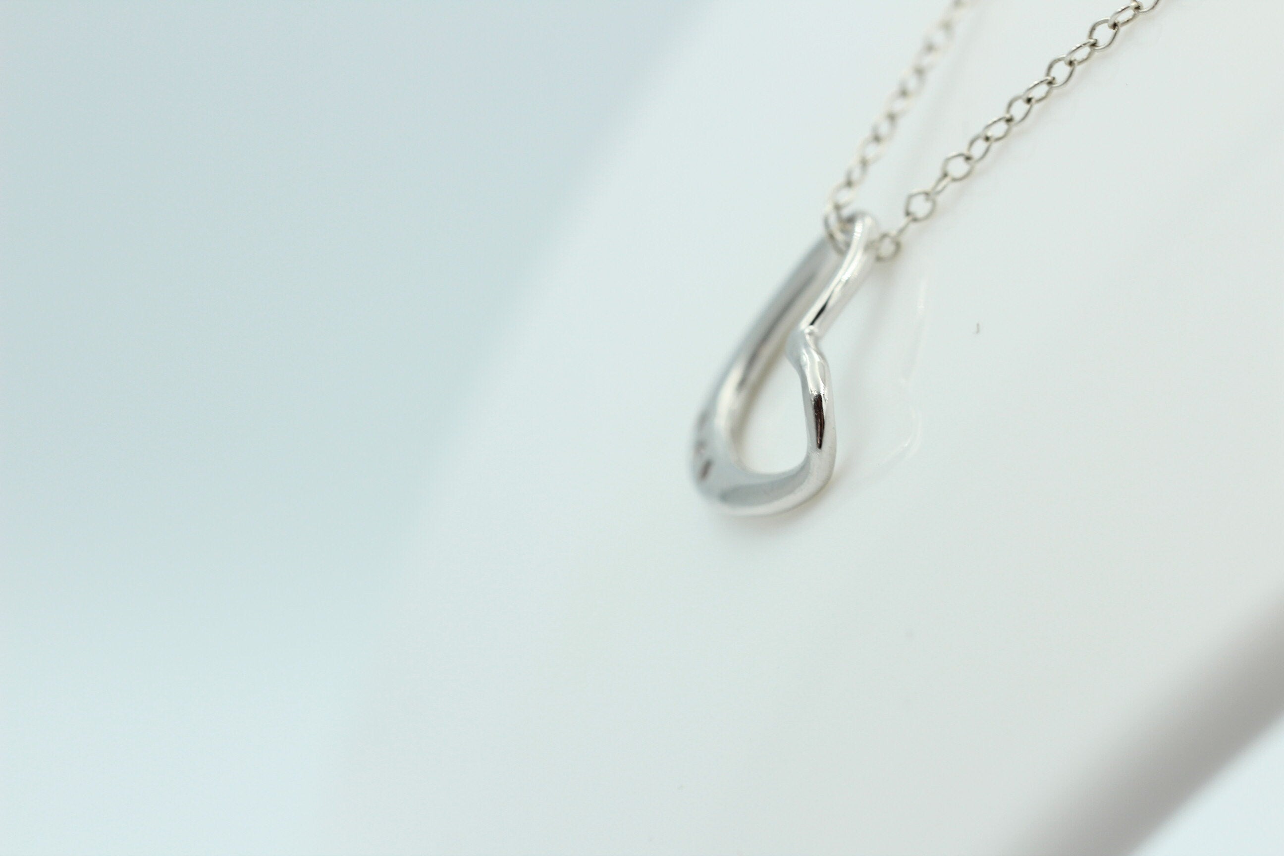 Edler 0,03 Carat roter Diamant Herzanhänger 925 Silber Herz Collier Kette