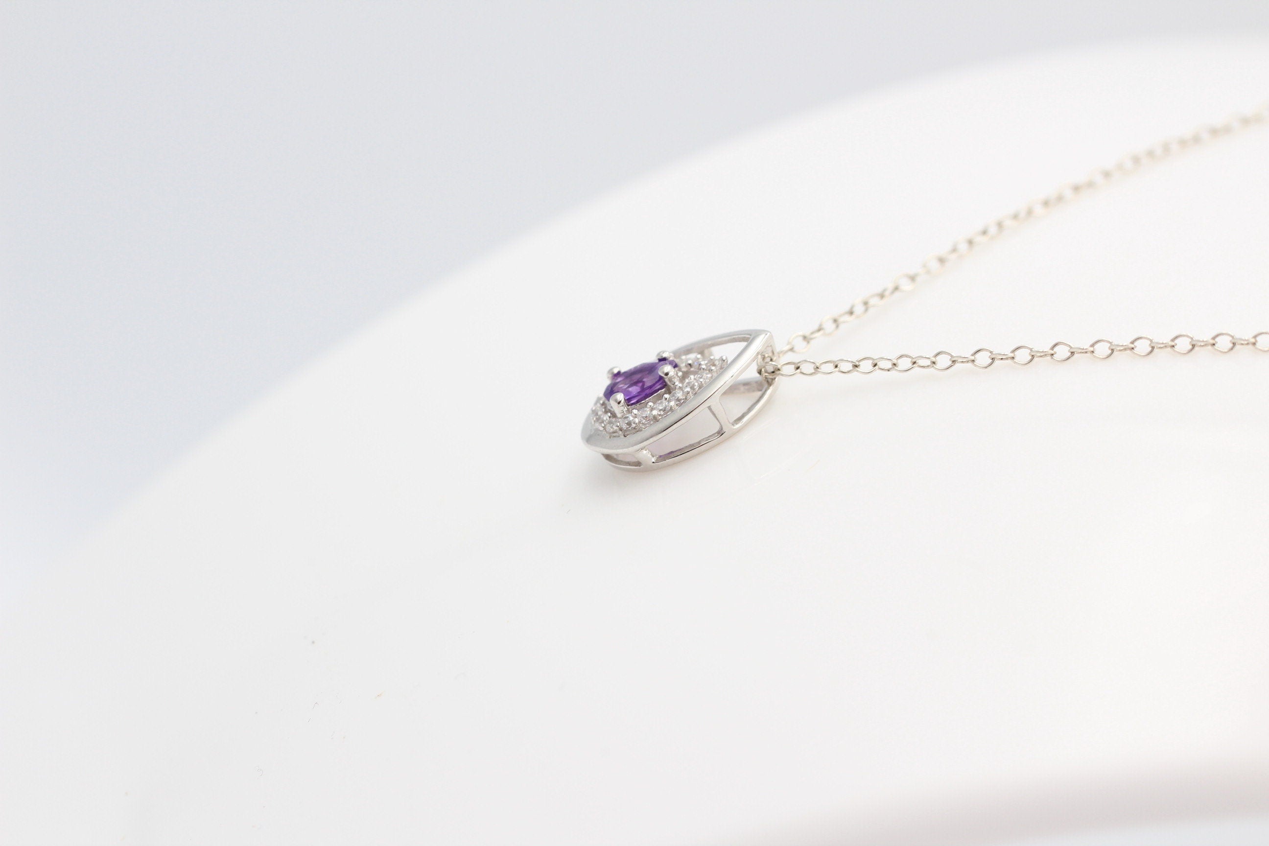 Edler 0,51 Carat afrikanischer Amethyst Anhänger 925 Silber Collier Kette Afrika