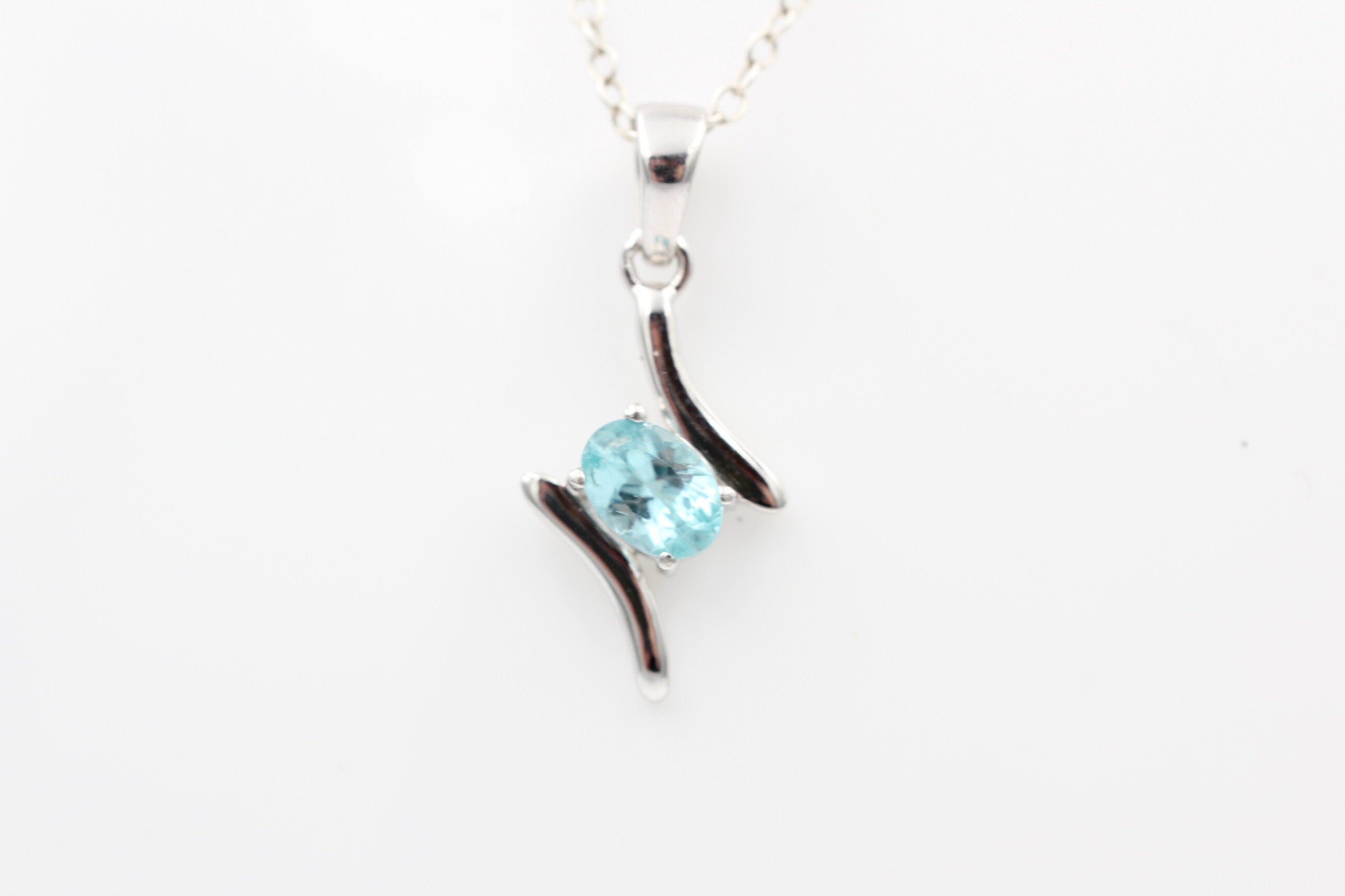 0,72  Carat seltener Apatit Anhänger 925 Silber Apatitanhänger Top seltener Apatit
