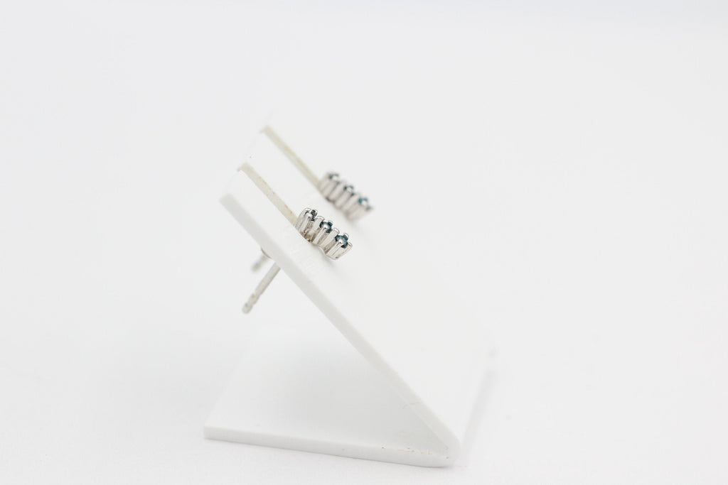 Edle 0,05 Carat blauer Diamant Ohrstecker 925 Silber Diamantohrstecker I2 - I3