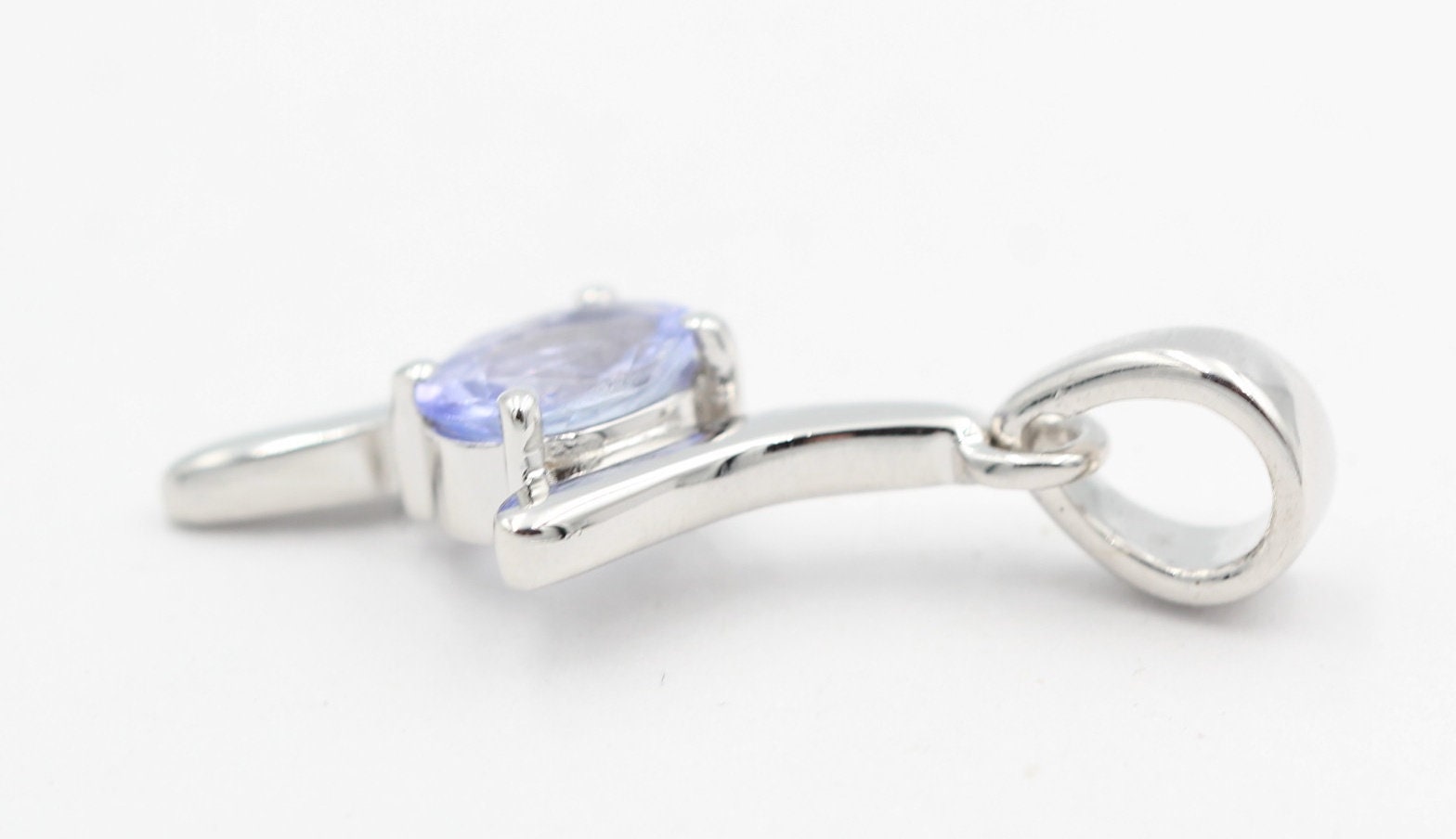 0,72 Carat Tansanit Anhänger 925 Silber Collier Kette Tansanit aus Afrika