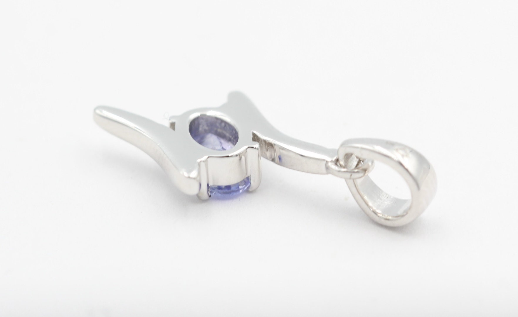 0,72 Carat Tansanit Anhänger 925 Silber Collier Kette Tansanit aus Afrika