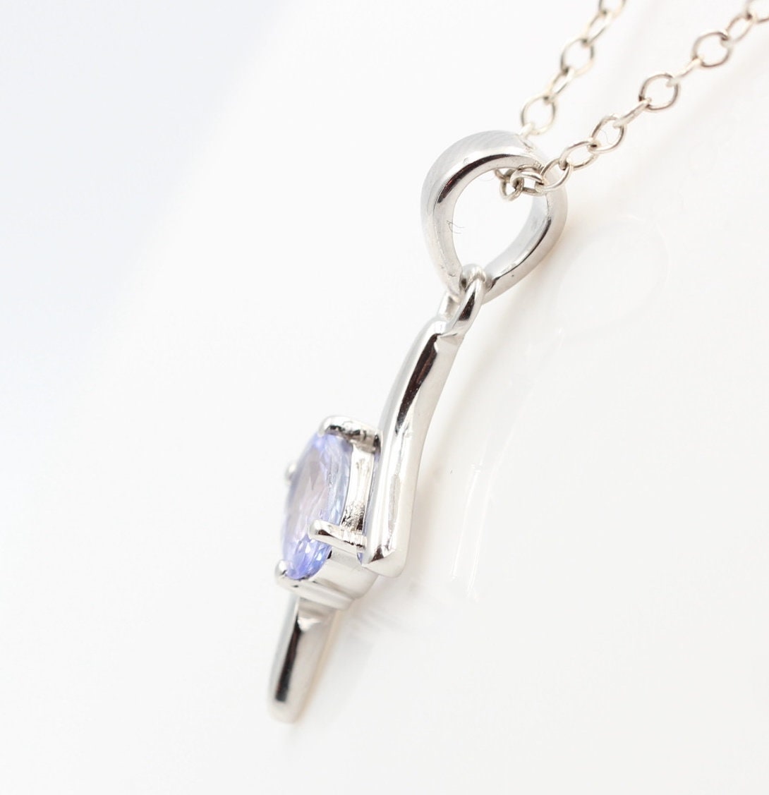0,72 Carat Tansanit Anhänger 925 Silber Collier Kette Tansanit aus Afrika
