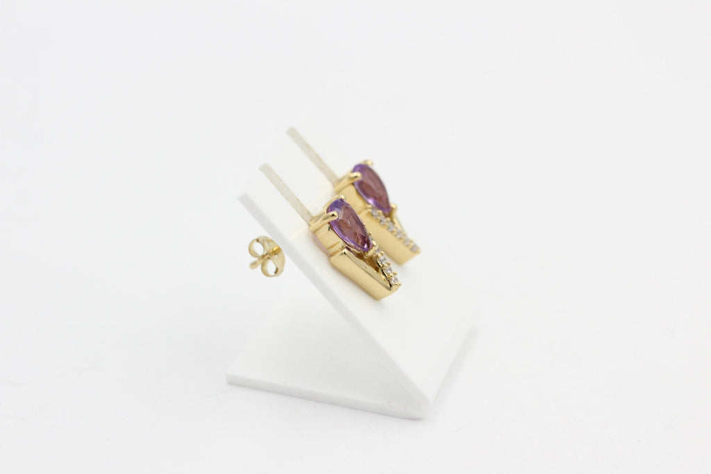 1,44 Carat brasilianischer Amethyst Design Ohrstecker 925 Silber vergoldet Top
