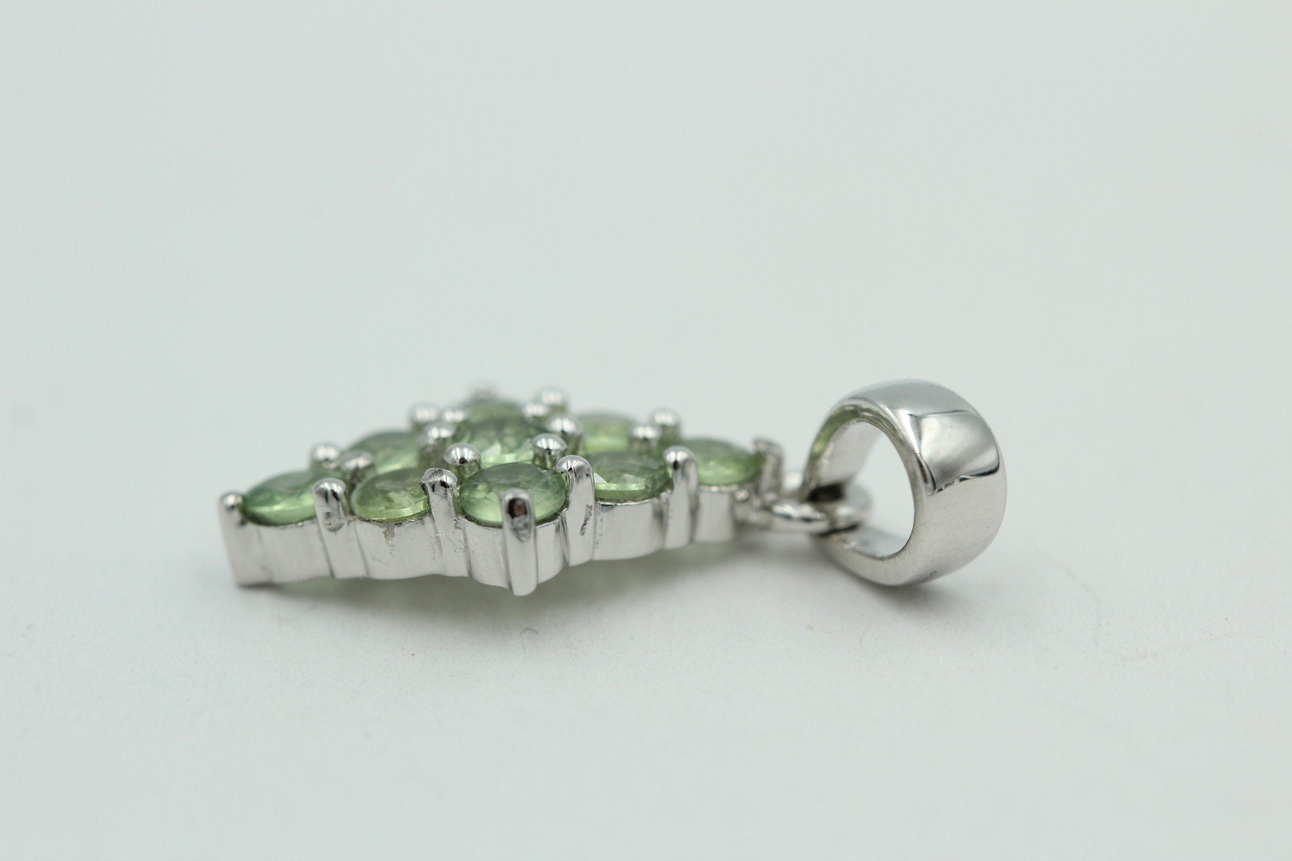 1,68 Carat güner Saphir Anhänger 925 Silber Collier Kette Saphiranhänger Top