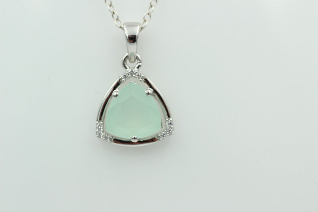 2,26 Carat Aqua Calcedon mit Zirkonia 925 Silber Kette Wassercalcedon Top