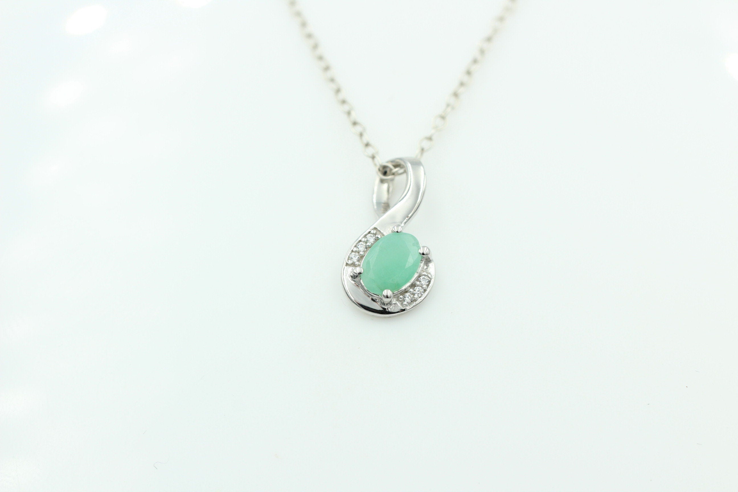 1,12 Carat Smaragd Anhänger 925 Silber  mit Zirkonia top Edel