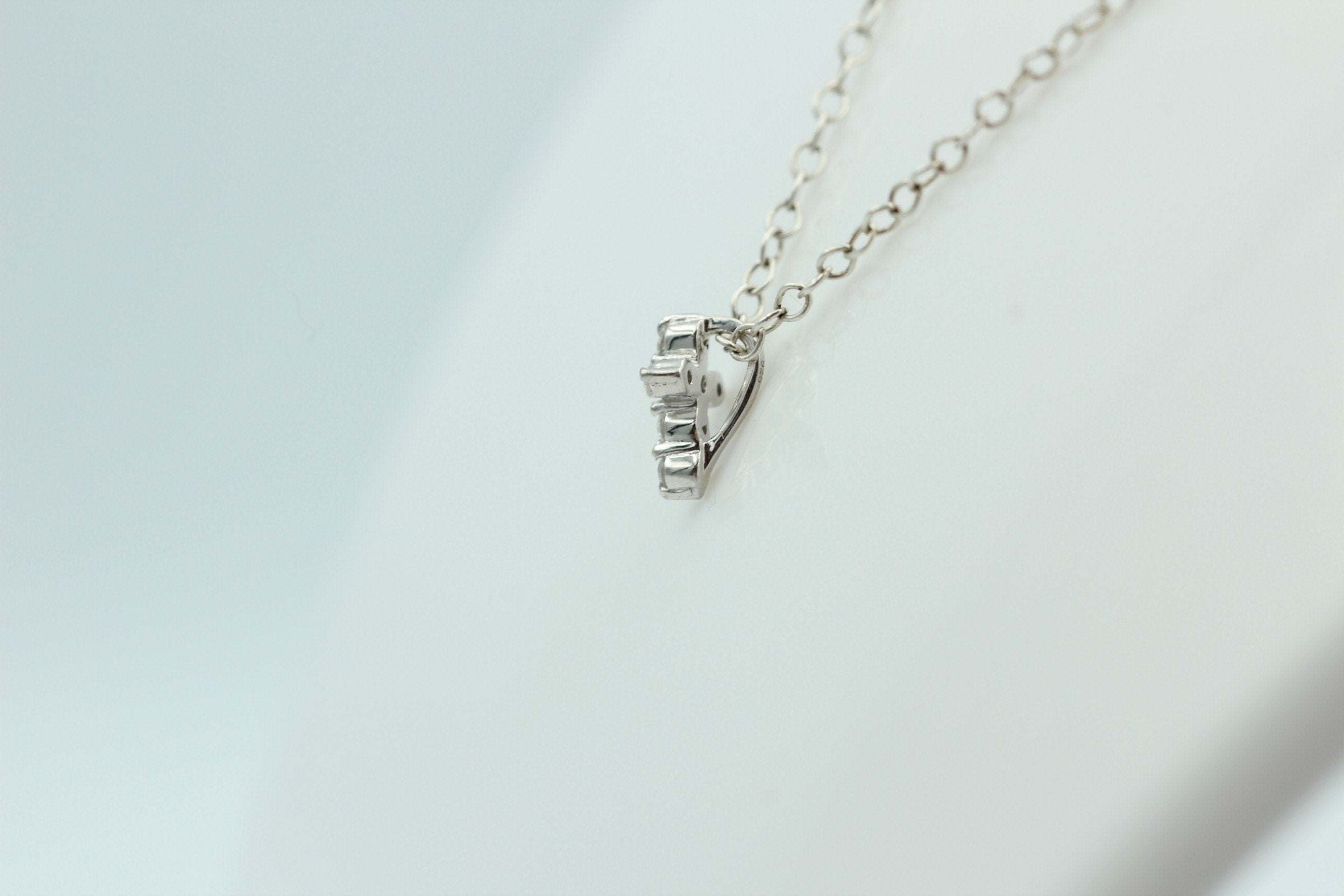 0,072 Carat weißer Diamant Kreuzanhänger 925 Silber Collier Kette I2 - I3. G-H