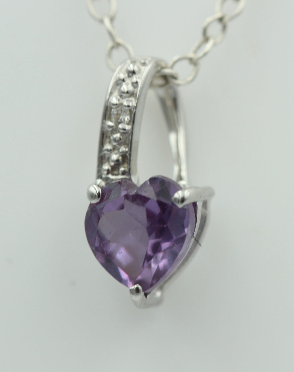 0,67 Carat synthetischer Alexandrit Herz Anhänger 925 Silber op