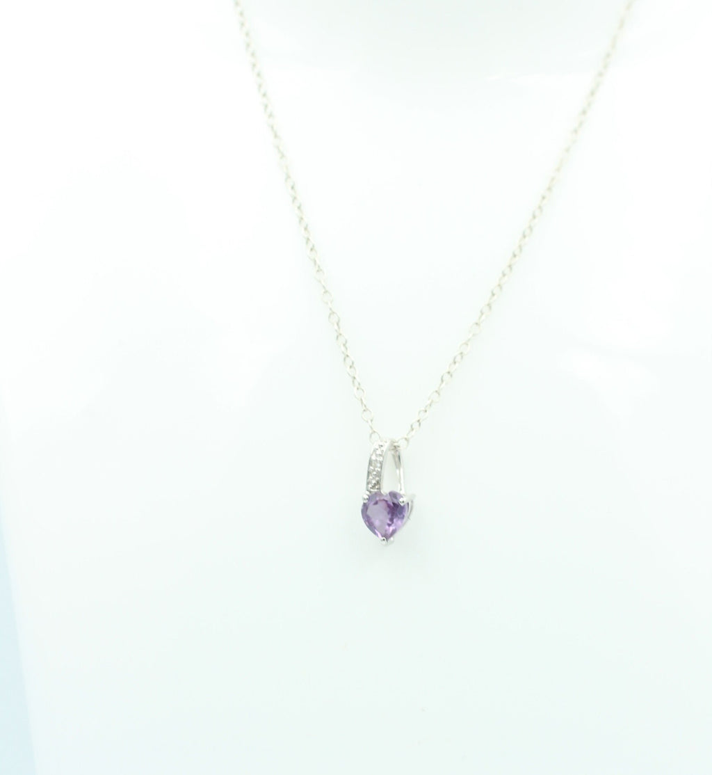 0,67 Carat synthetischer Alexandrit Herz Anhänger 925 Silber op