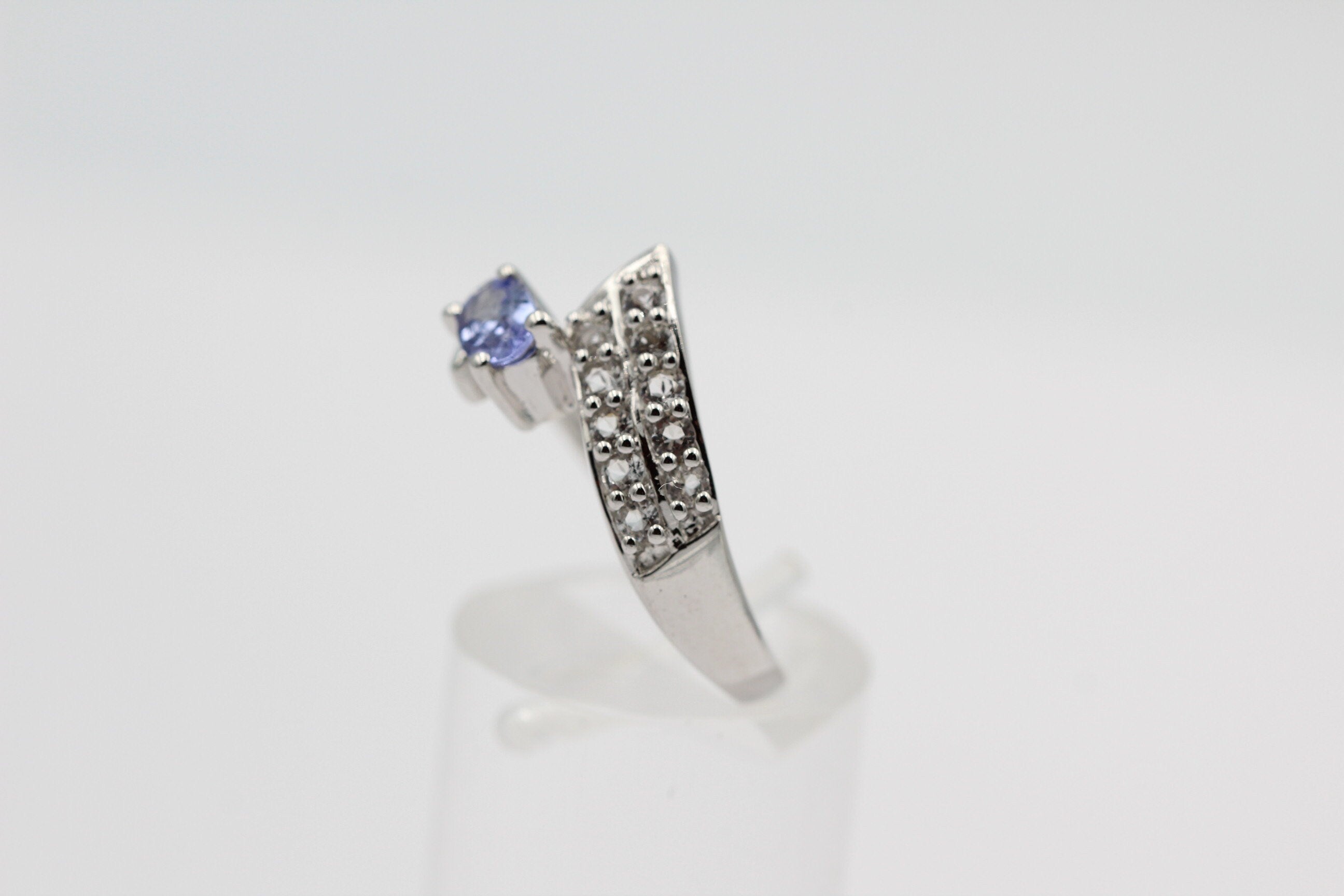 1,3 Carat Tansanit aus Afrika Weißtopas Ring 925 Silber Gröpße 7 / 55 / 17,5