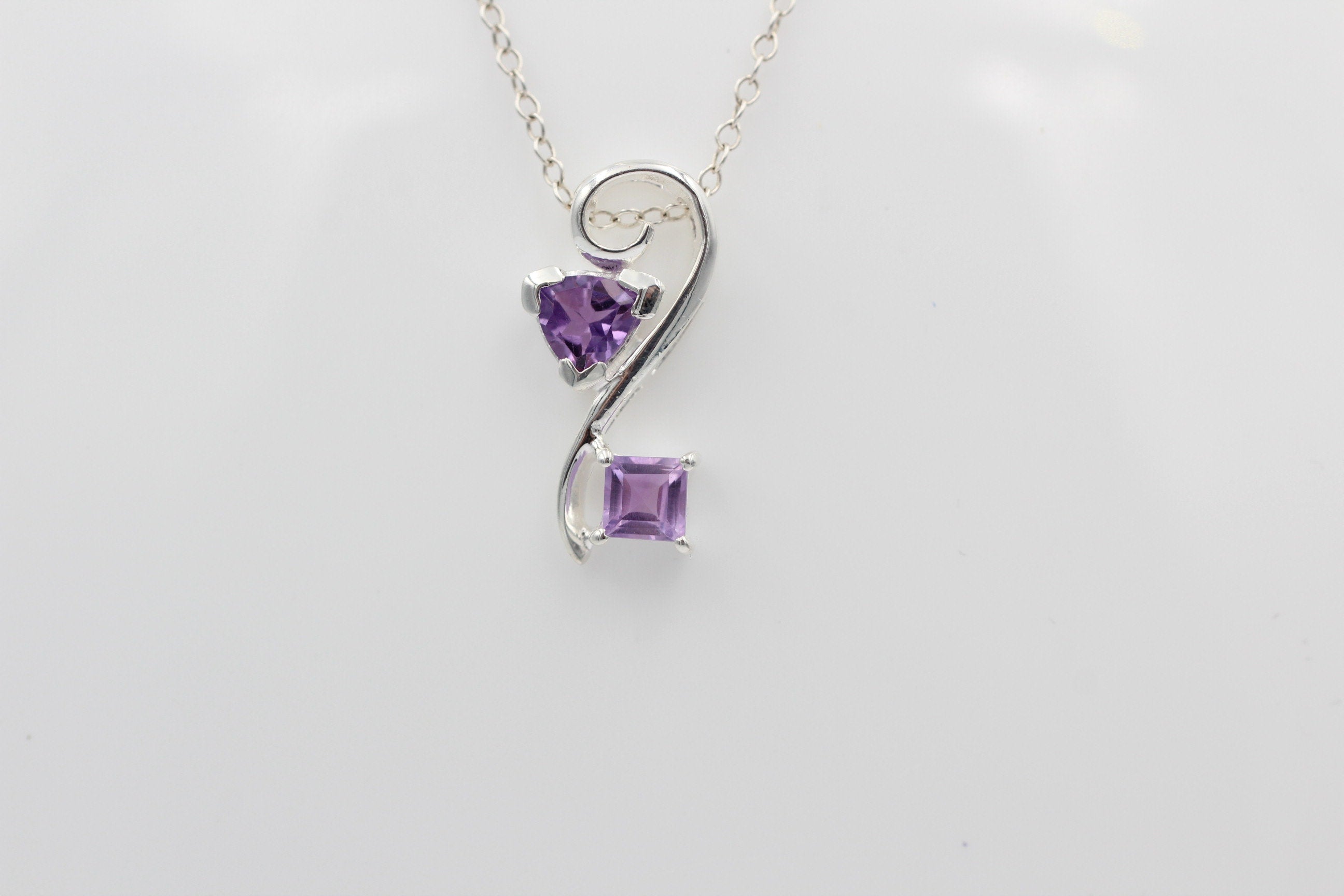 Edler 1,3 Carat Amethyst Design Anhänger 925 Silber   Schmuck