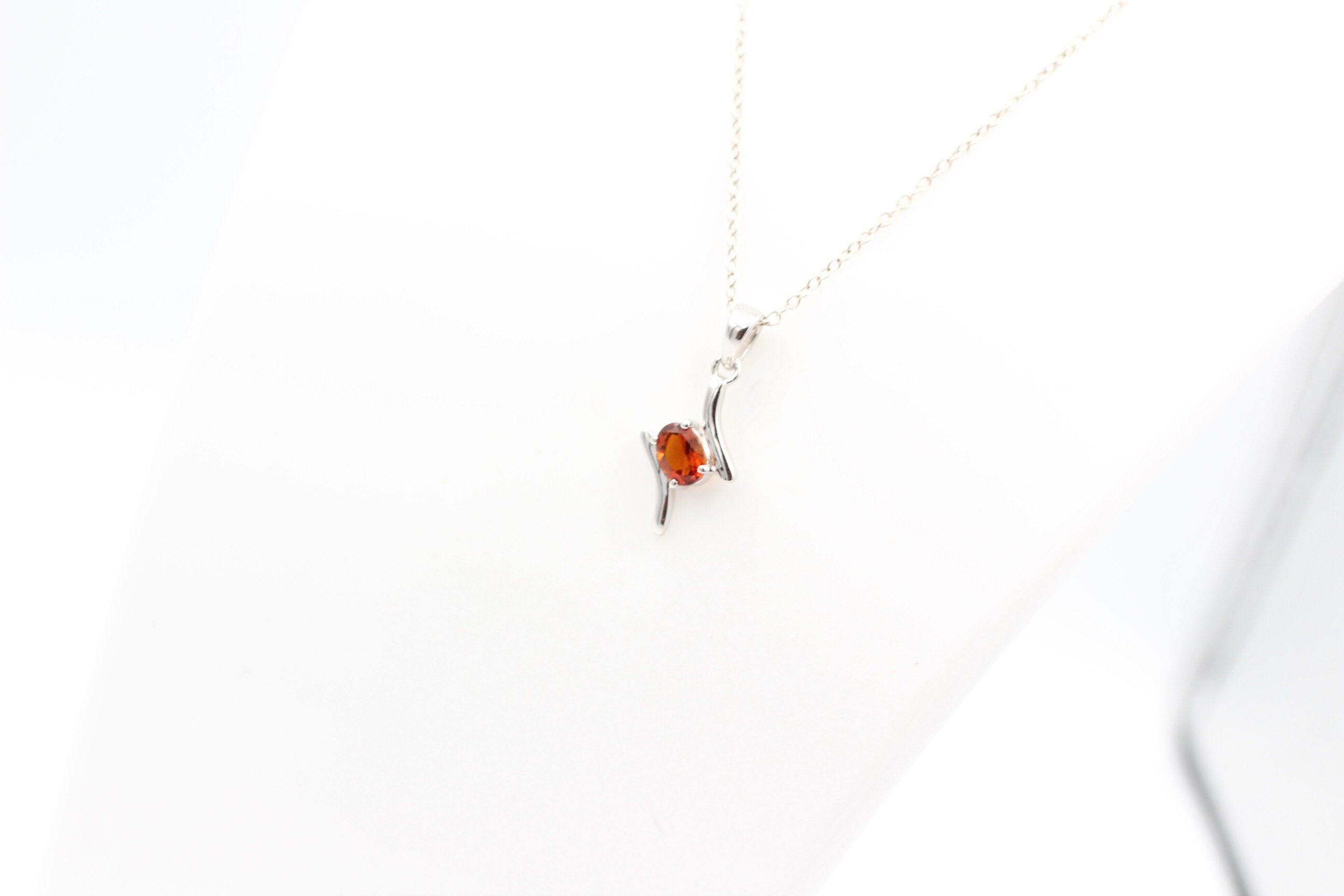 0,72 Carat Madeira Citrin Anhänger 925 Silber  Citrinanhänger seltener Madeira Citrin mit toller Farbe