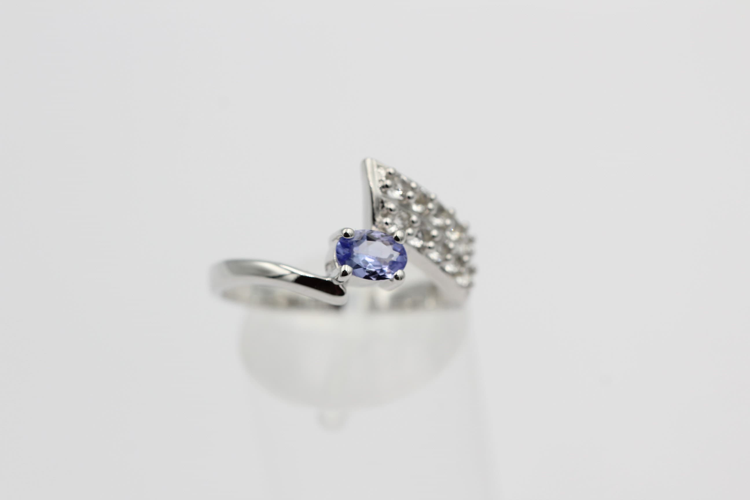1,3 Carat Tansanit aus Afrika Weißtopas Ring 925 Silber Gröpße 8 / 58,5