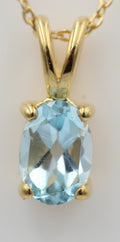 0,78 Carat leuchtender Blautopas Anhänger 925 Silber Collier Kette vergoldet