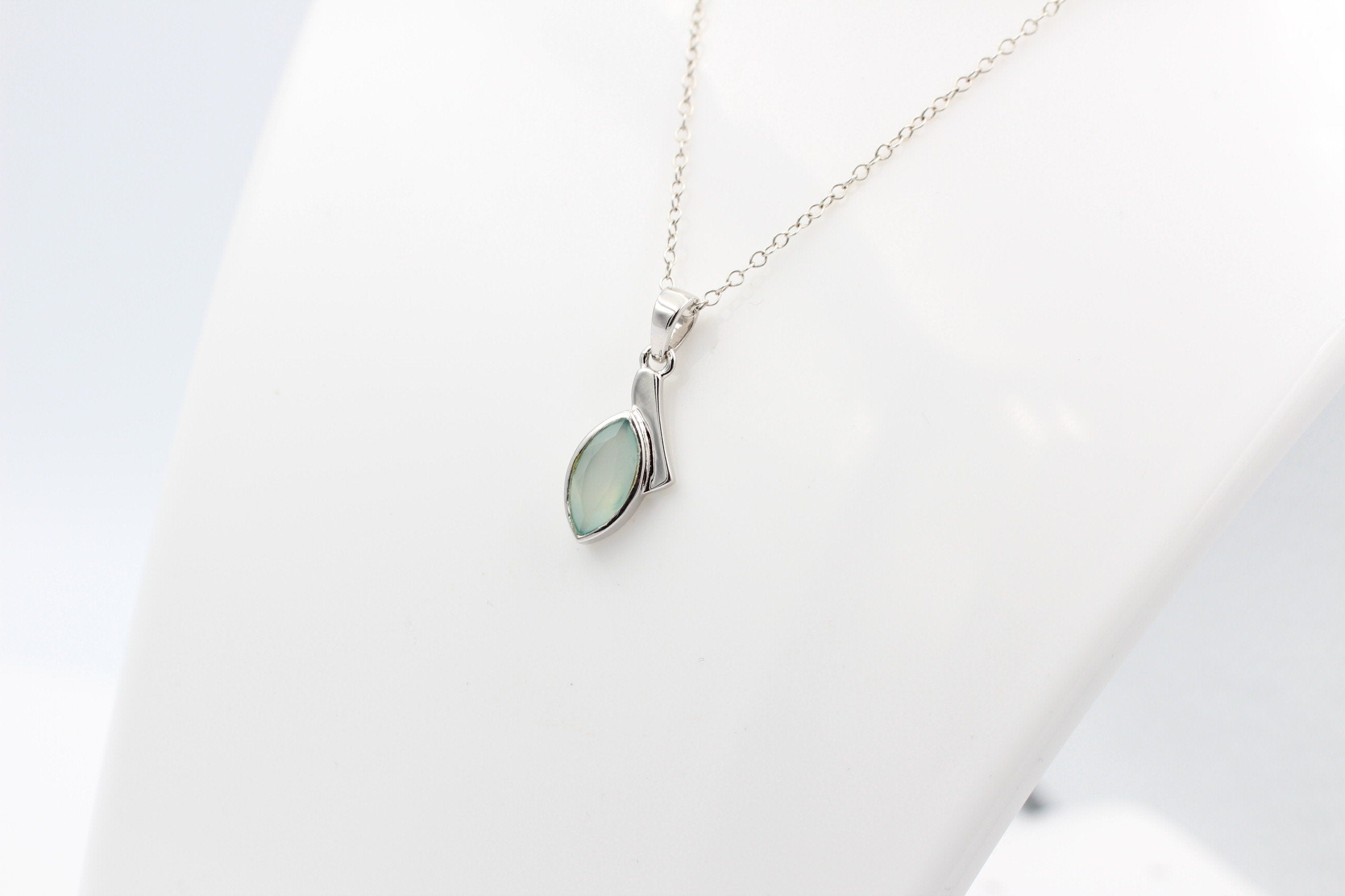 1,8 Carat Aqua Chalcedon Anhänger 925 Silber  Afrika Wasser Calcedon