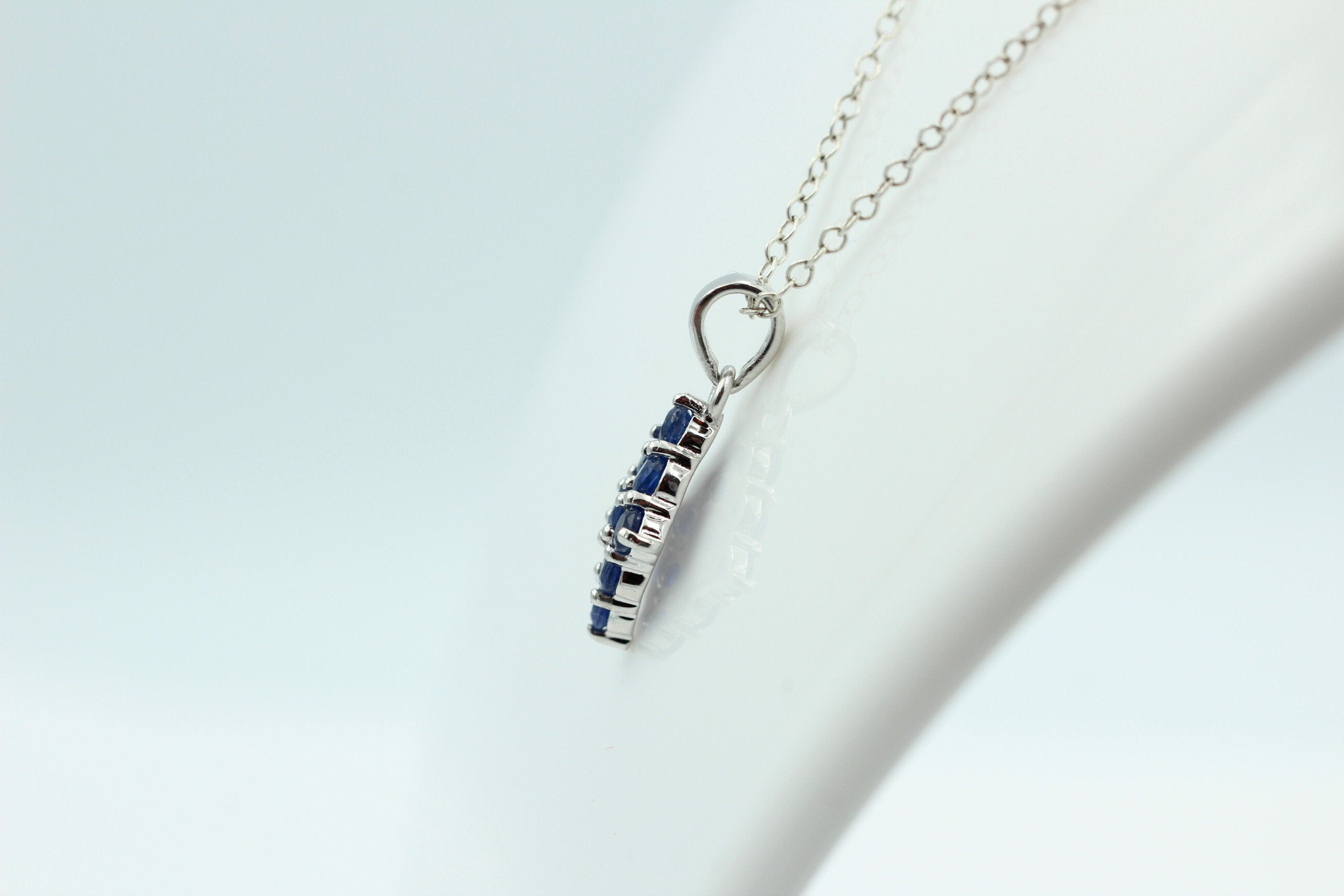 1,75 Carat blauer Kyanit Anhänger 925 Silber seltener Kyanit Edelstein