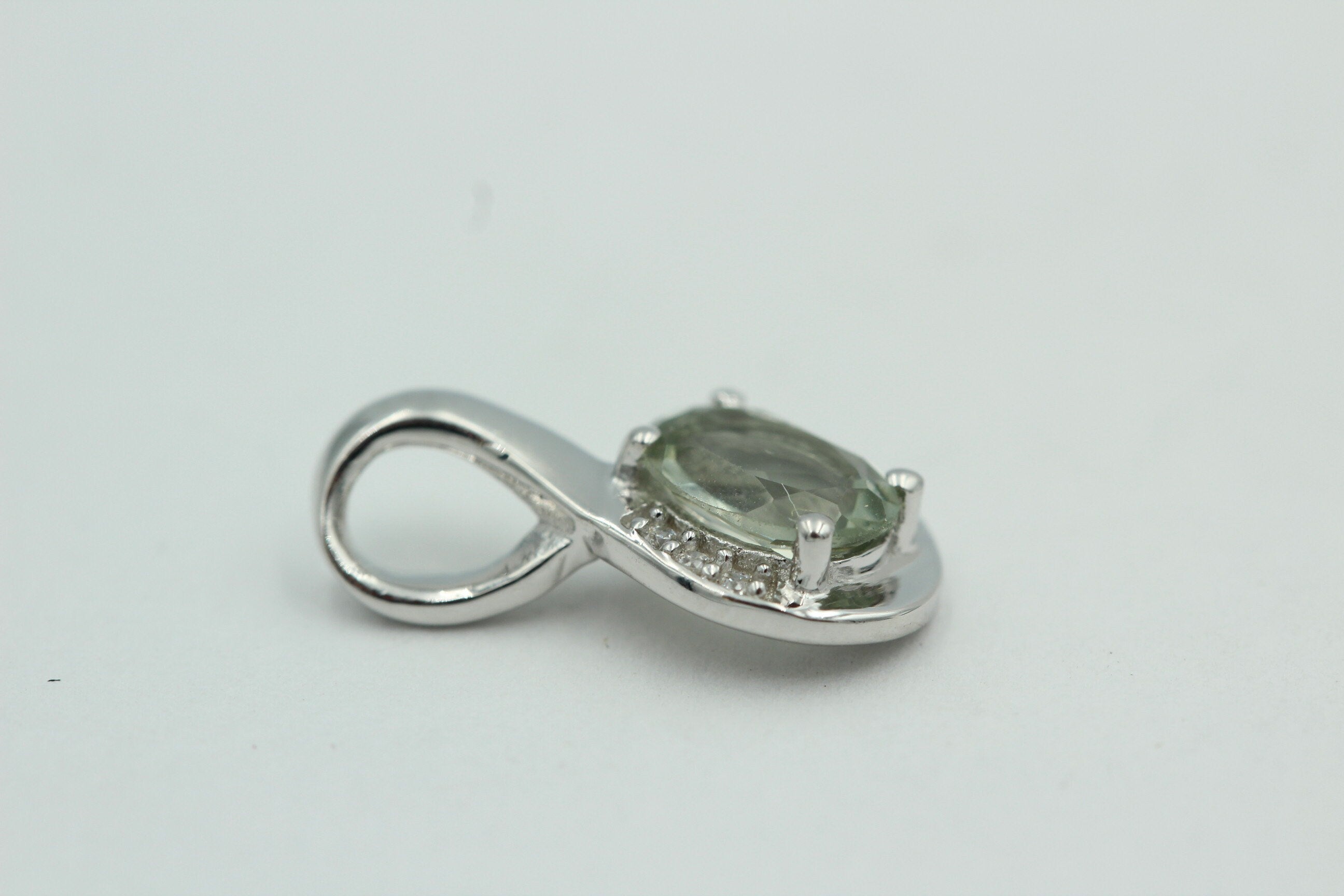 1,12 Carat Prasiolith Anhänger 925 Silber  mit Zirkonia