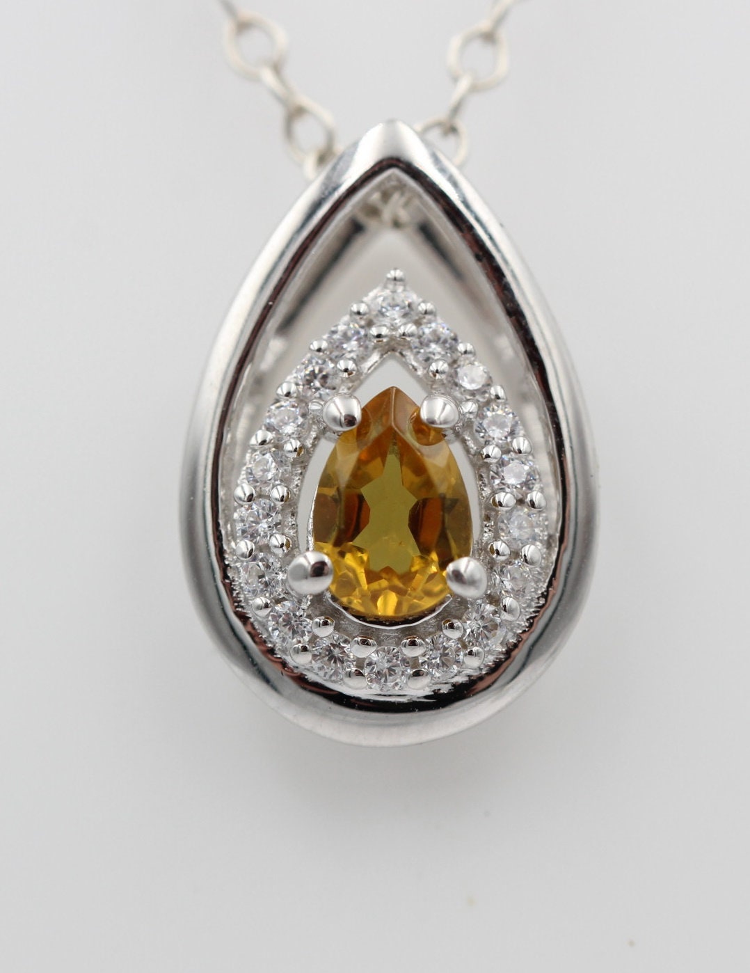 Edler 0,51 Carat Nano Zultanit Anhänger 925 Silber Collier Kette