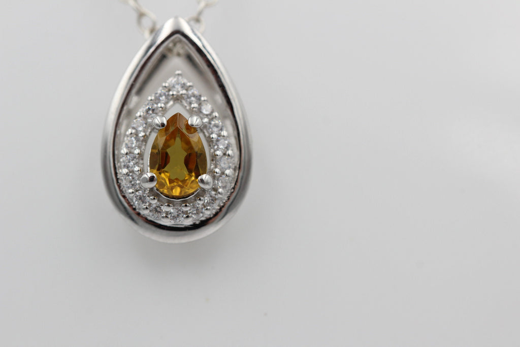 Edler 0,51 Carat Nano Zultanit Anhänger 925 Silber Collier Kette
