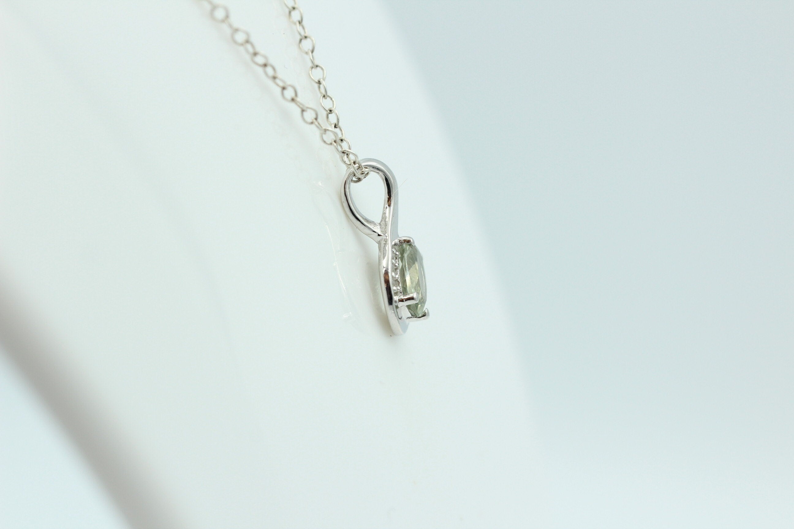 1,12 Carat Prasiolith Anhänger 925 Silber  mit Zirkonia