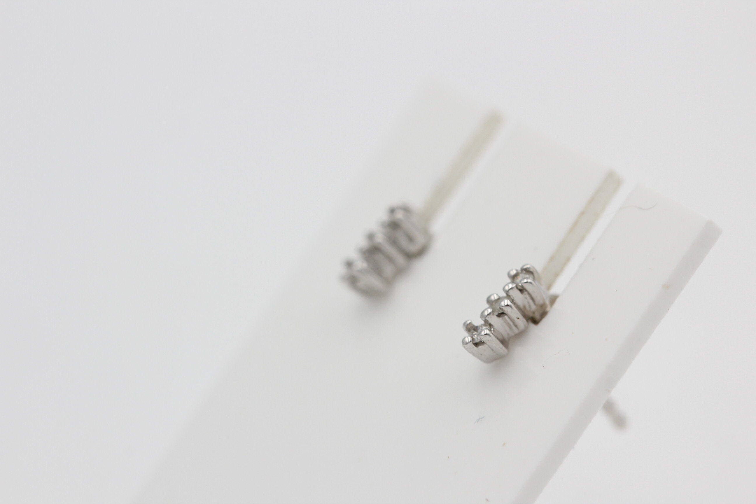 Edle 0,05 Carat Diamant Ohrstecker 925 Silber Diamantohrstecker Reinheit I2 - I3