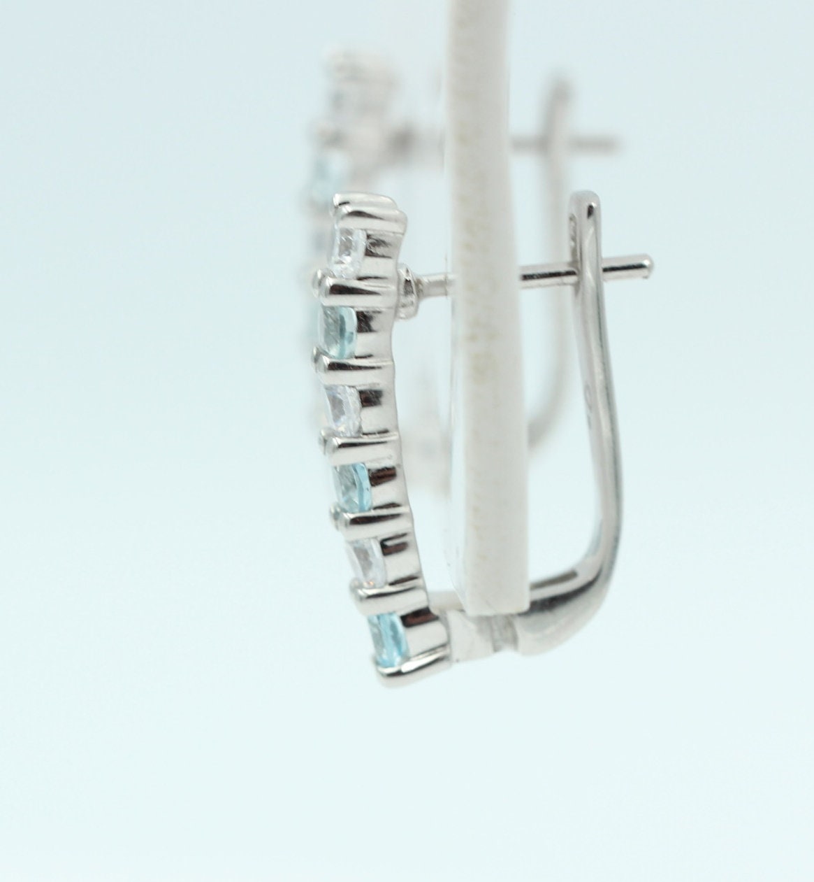 Edle 1,1 Carat Blautopas Ohrschmuck 925 Silber himmelblauer Topas mit Zirkonia